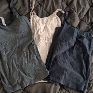 Set of 3 nursing tanks sz L var brands